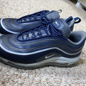 Blue retro airmax’s